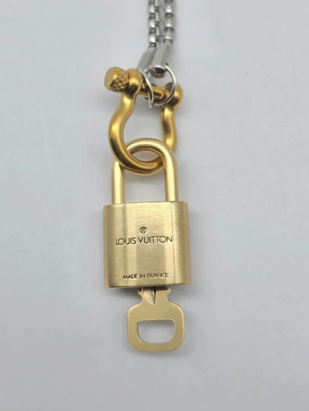 Horse Show Style Stainless Steel Chain with Authentic Louis Vuitton Padlock